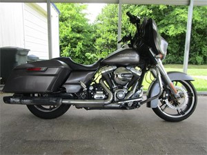 Picture of a 2014 Harley-Davidson STREET GLIDE