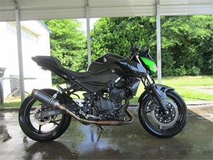 Picture of a 2022 Kawasaki Z400 ABS