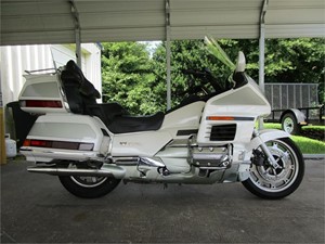Picture of a 2000 Honda Gold Wing 1500SE