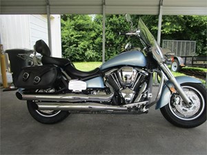 Picture of a 2004 Kawasaki Vulcan 2000