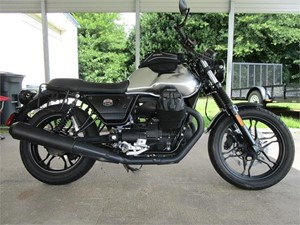 Picture of a 2020 Moto Guzzi V7 III Stone