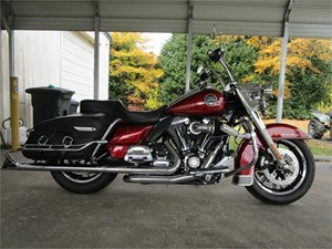 Picture of a 2010 Harley-Davidson ROAD KING