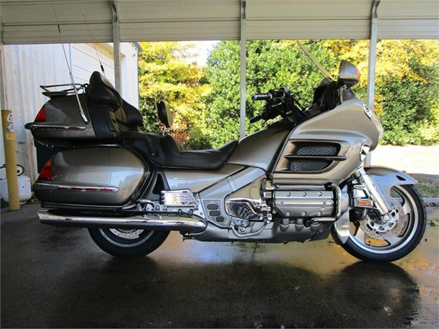 Honda GL1800 Gold Wing in Asheville