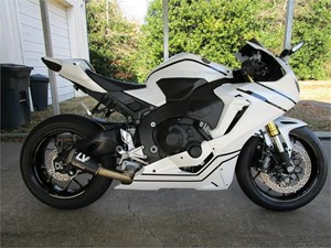 Picture of a 2023 Honda CBR1000R