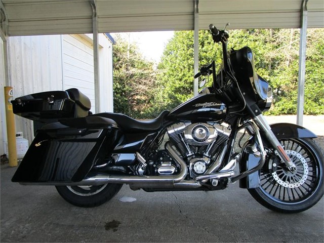 Harley-Davidson STREET GLIDE in Asheville