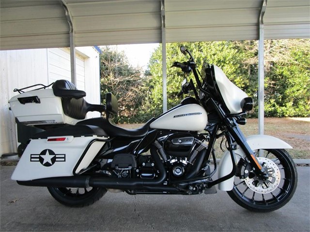 Harley-Davidson Street  Glide Special in Asheville