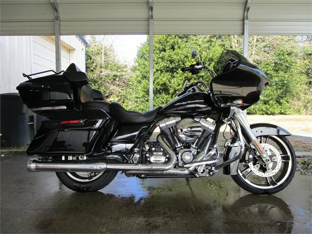 Harley-Davidson ROAD GLIDE FLTRX in Asheville