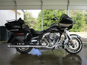 Picture of a 2016 Harley-Davidson ROAD GLIDE FLTRX
