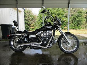 Picture of a 2008 Harley-Davidson STREET BOB
