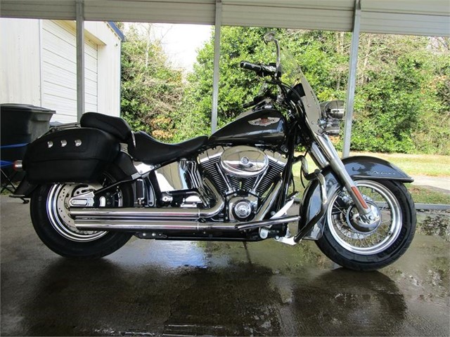 Harley-Davidson DELUXE in Asheville