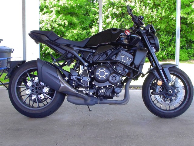 Honda CB1000RA in Asheville