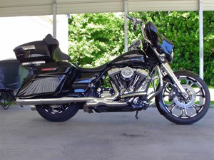 Picture of a 2014 Harley-Davidson Street Glide Special
