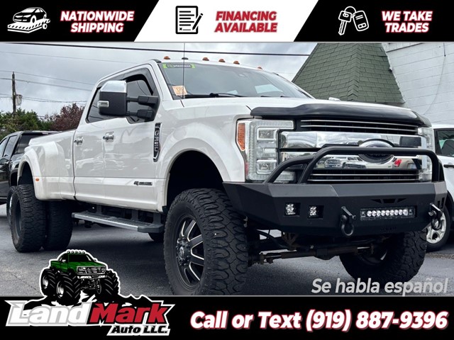 FORD F350 LARIAT CREWCAB LB DRW 4WD in Smithfield