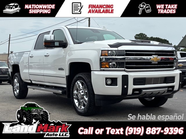 CHEVROLET SILVERADO 2500 HIGH COUNTRY CREWCAB SB 4WD in Smithfield