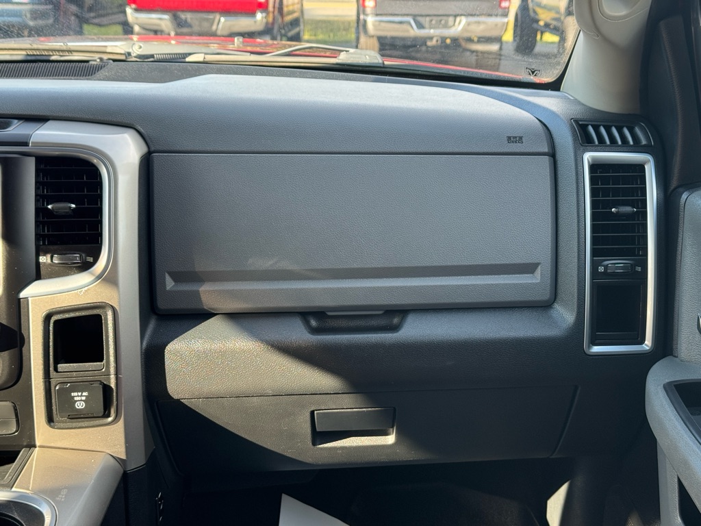 2016 Ram 2500 SLT photo 37