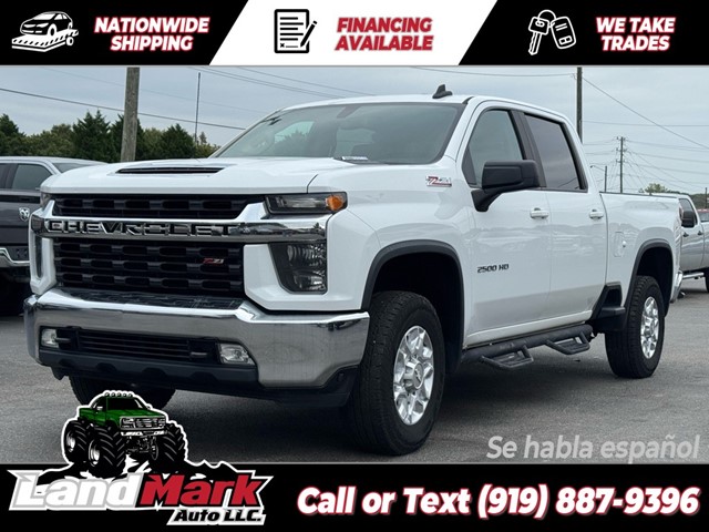 CHEVROLET SILVERADO 2500 HD LT CREWCAB SB 4WD in Smithfield