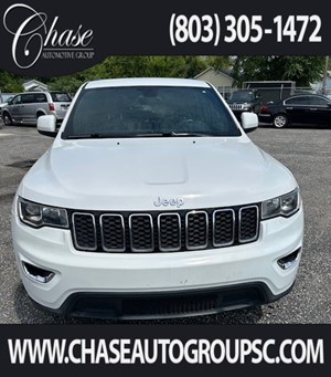 Picture of a 2017 Jeep Grand Cherokee Laredo 4WD