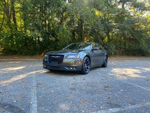 2019 Chrysler 300
