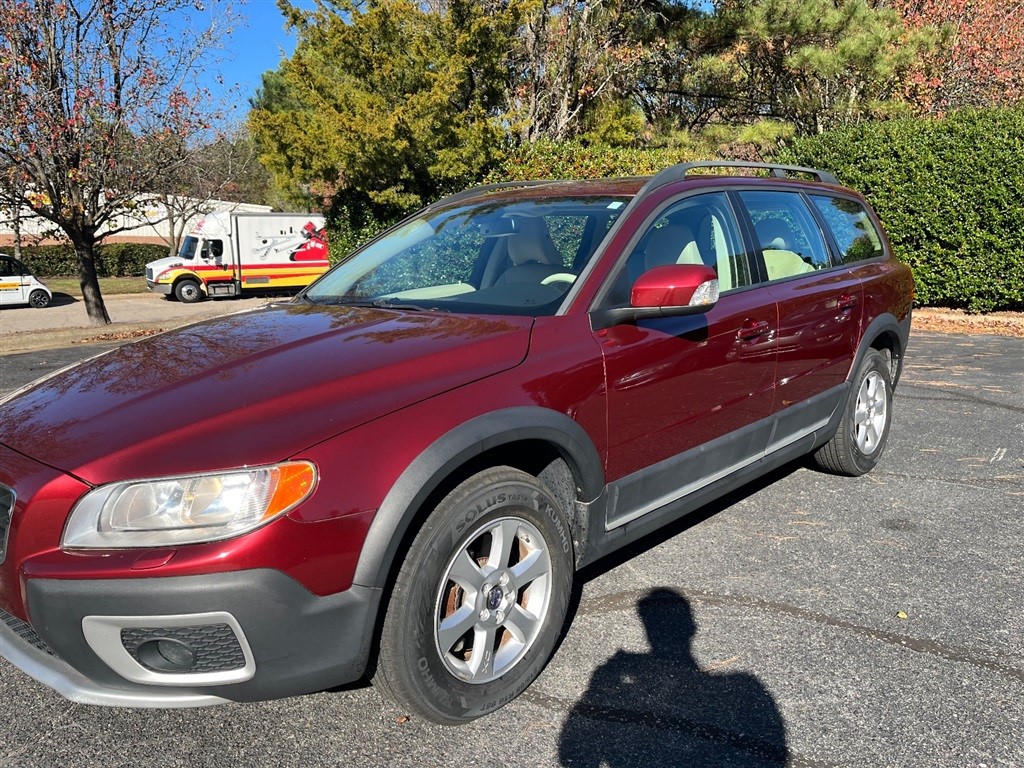2008 Volvo XC70 photo 2