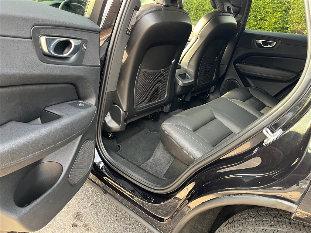 2019 Volvo XC60 Momentum - Photo 10