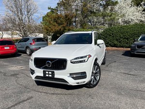 Picture of a 2018 Volvo XC90 T5 Momentum