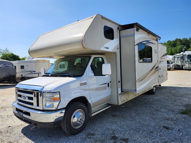 Winnebago 31H E450 in Hendersonville