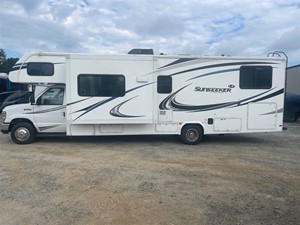 Picture of a 2018 Sunseeker Forest River Ford M-3250DS Econoline E450