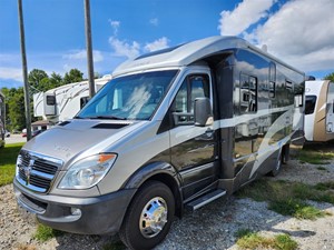 Picture of a 2008 Itasca Navion IQ 24DL 3500