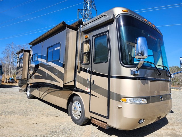 Roadmaster Monaco Diplomat 38PDQ - in Asheville