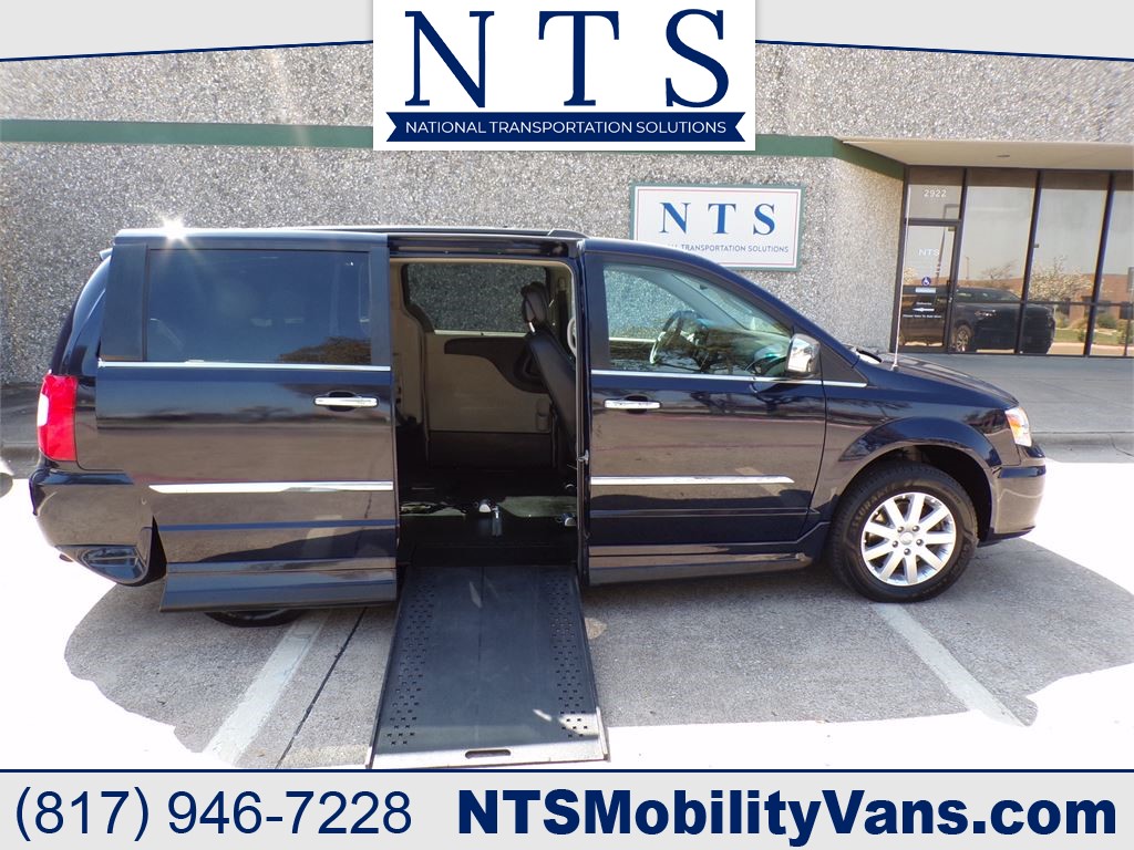 2012 Chrysler Town & Country Touring-L