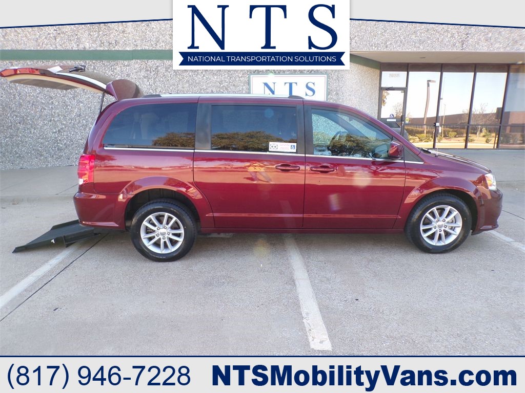 2019 Dodge Grand Caravan SXT's photo