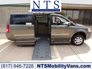 Picture of a 2010 CHRYSLER TOWN & COUNTRY 