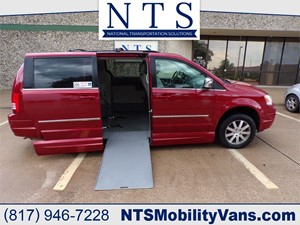 Picture of a 2009 CHRYSLER TOWN & COUNTRY