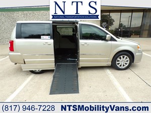 Picture of a 2013 CHRYSLER TOWN & COUNTRY TOURING