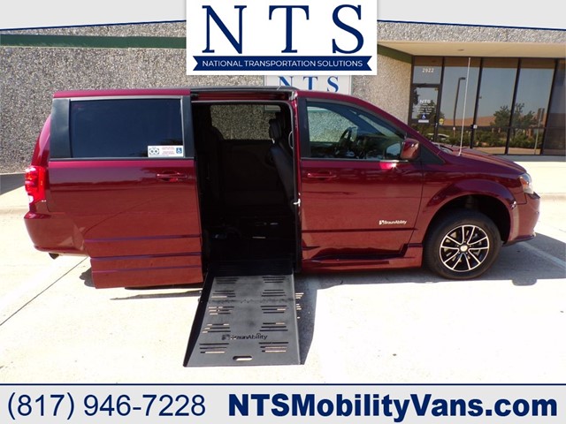 DODGE GRAND CARAVAN GT in Irving