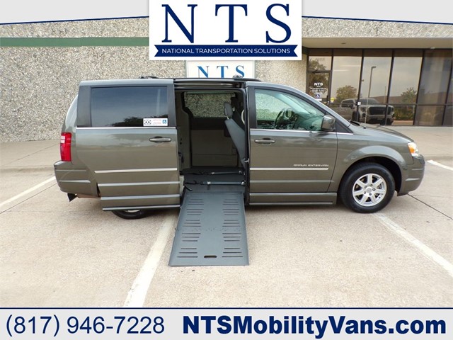 CHRYSLER TOWN & COUNTRY TOURING-L in Irving