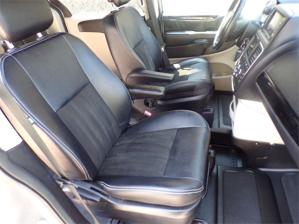 2019 Dodge Grand Caravan SXT - Photo 18