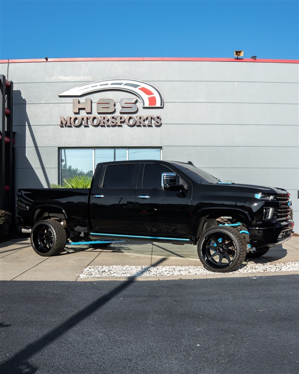 2022 Chevrolet Silverado 2500HD High Country's photo