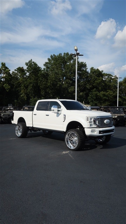 Ford F-250 SD Platinum Crew Cab 4WD in Florence