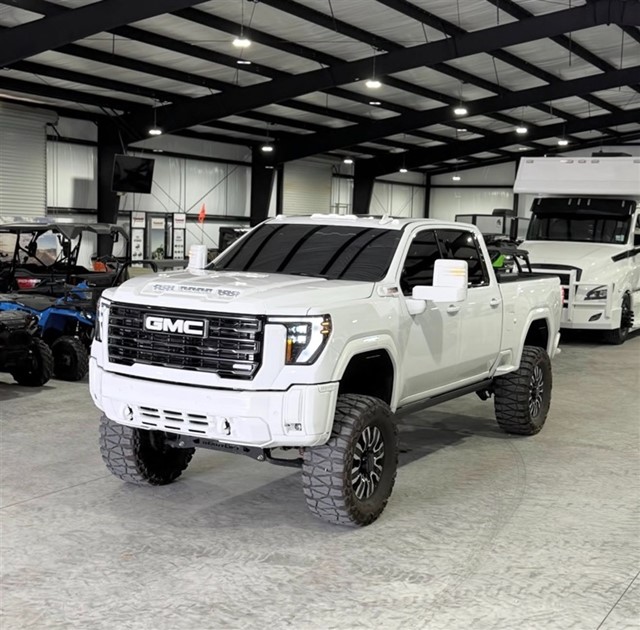 GMC Sierra 2500HD AT4 Crew Cab 4WD in Florence