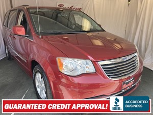 2012 CHRYSLER TOWN & COUNTRY TOURING Akron OH