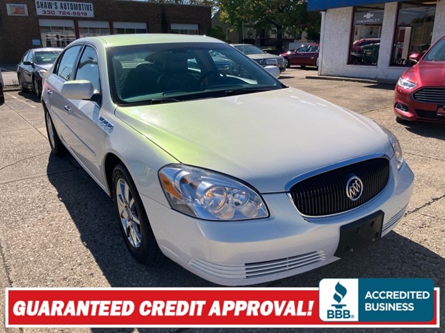 BUICK LUCERNE CXL in Akron