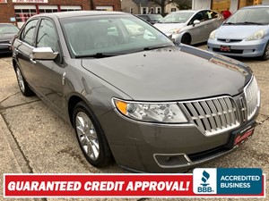 2011 LINCOLN MKZ Akron OH