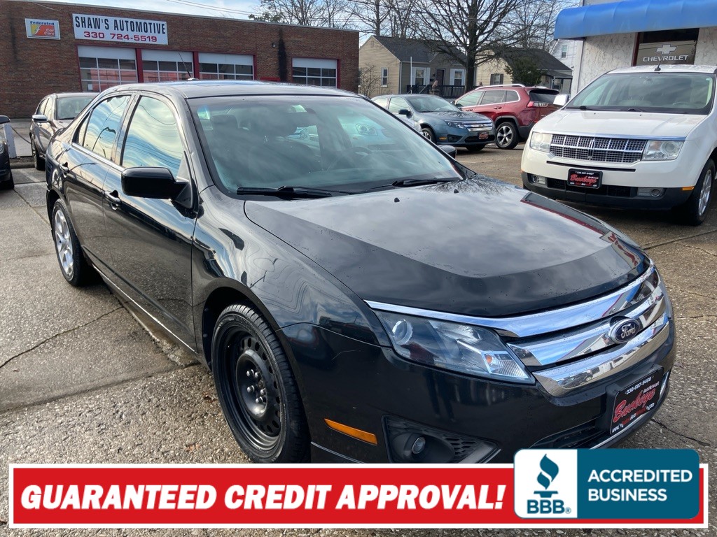 2010 Ford Fusion SE's photo