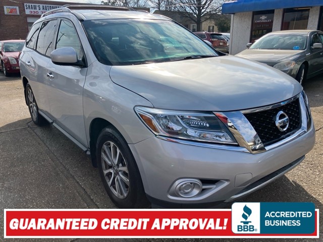 NISSAN PATHFINDER S in Akron