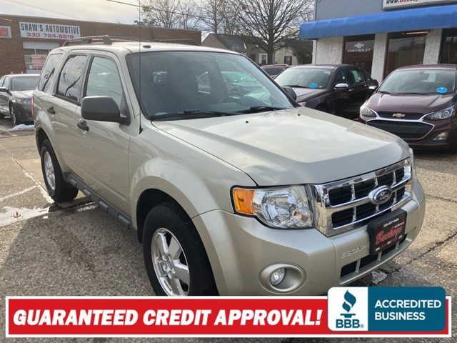 FORD ESCAPE XLT in Akron