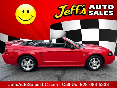 2004 Ford Mustang Deluxe