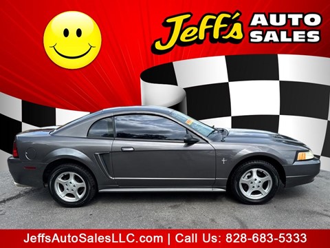 2003 Ford Mustang Deluxe