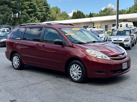 2008 Toyota Sienna LE 8-Passenger