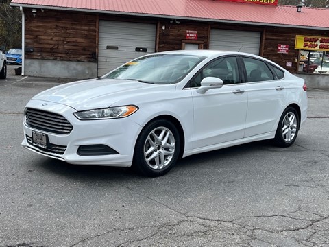 2016 Ford Fusion SE